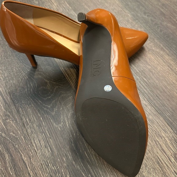 Inc International Concepts Women's Zitah Pointed Toe Pump 9.5M - Picture 5 of 8